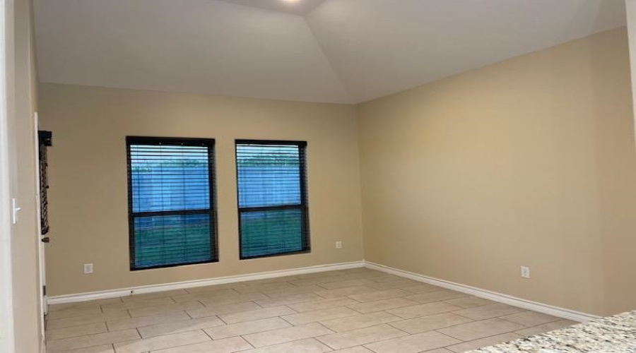 507 Altozano Dr, Laredo, Texas 78045, 4 Bedrooms Bedrooms, 8 Rooms Rooms,2 BathroomsBathrooms,Residential,For Rent,507 Altozano Dr,20260771