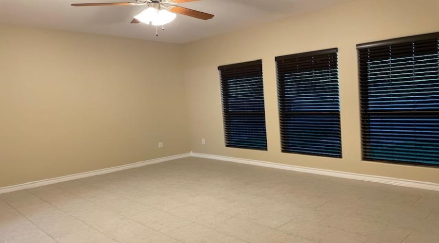 507 Altozano Dr, Laredo, Texas 78045, 4 Bedrooms Bedrooms, 8 Rooms Rooms,2 BathroomsBathrooms,Residential,For Rent,507 Altozano Dr,20260771