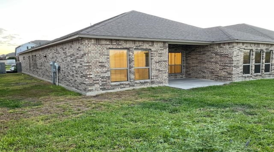 507 Altozano Dr, Laredo, Texas 78045, 4 Bedrooms Bedrooms, 8 Rooms Rooms,2 BathroomsBathrooms,Residential,For Rent,507 Altozano Dr,20260771