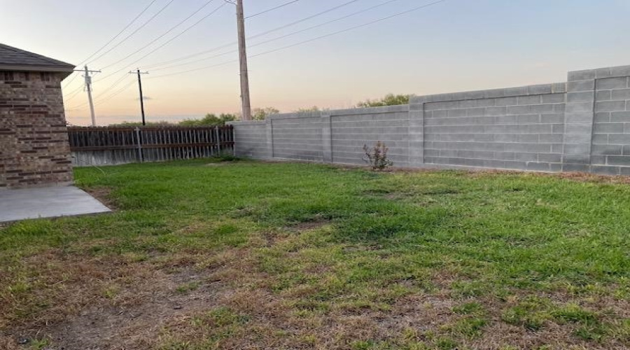 507 Altozano Dr, Laredo, Texas 78045, 4 Bedrooms Bedrooms, 8 Rooms Rooms,2 BathroomsBathrooms,Residential,For Rent,507 Altozano Dr,20260771