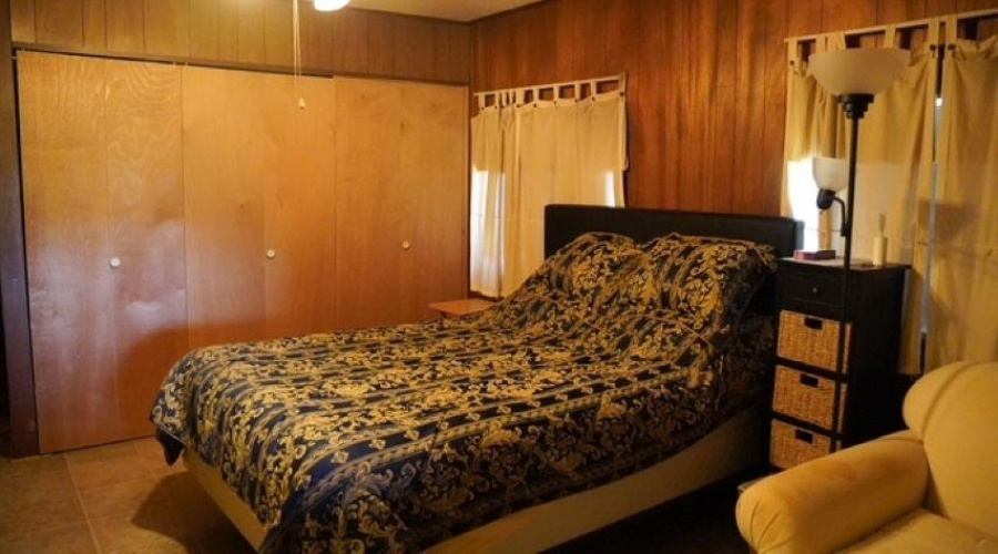 1108 Marcos Hinojosa Avenue, Hebbronville, Texas 78361, 3 Bedrooms Bedrooms, 5 Rooms Rooms,1 BathroomBathrooms,Residential,For Sale,1108 Marcos Hinojosa Avenue,20260773