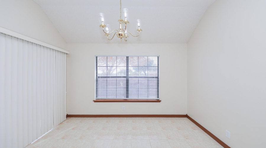 407 Cinnamon Teal Lp, Laredo, Texas 78045, 3 Bedrooms Bedrooms, 4 Rooms Rooms,2 BathroomsBathrooms,Residential,For Rent,407 Cinnamon Teal Lp,20260774