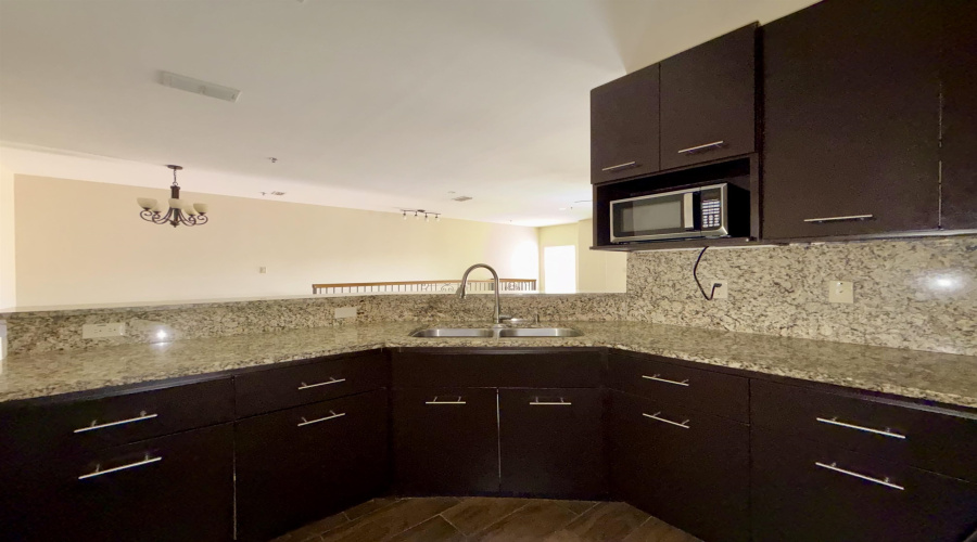 8216 Casa Verde Rd, LAREDO, Texas 78041, 2 Bedrooms Bedrooms, 5 Rooms Rooms,2 BathroomsBathrooms,Residential,For Rent,8216 Casa Verde Rd,20260775