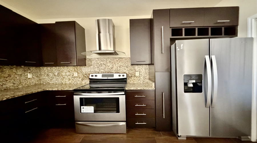 8216 Casa Verde Rd, LAREDO, Texas 78041, 2 Bedrooms Bedrooms, 5 Rooms Rooms,2 BathroomsBathrooms,Residential,For Rent,8216 Casa Verde Rd,20260775