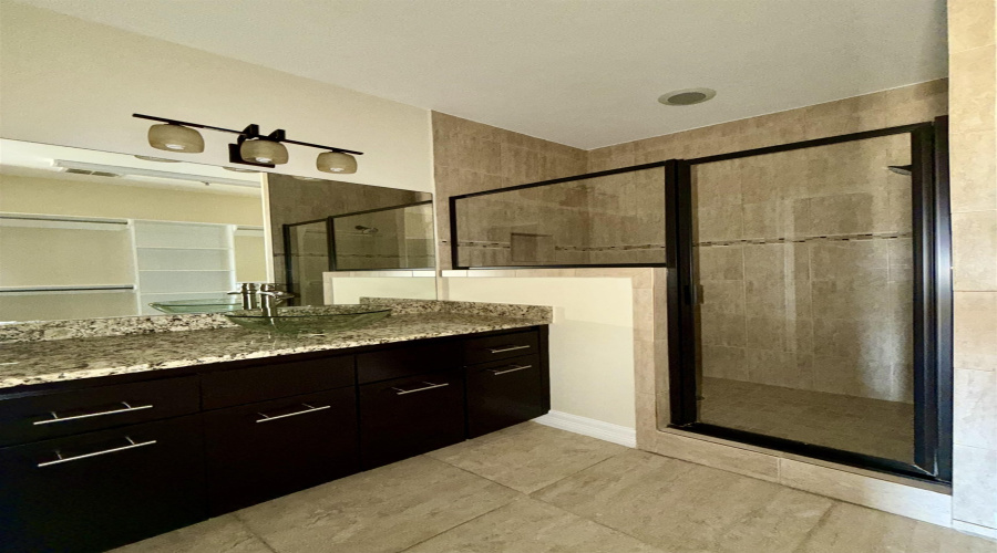 8216 Casa Verde Rd, LAREDO, Texas 78041, 2 Bedrooms Bedrooms, 5 Rooms Rooms,2 BathroomsBathrooms,Residential,For Rent,8216 Casa Verde Rd,20260775