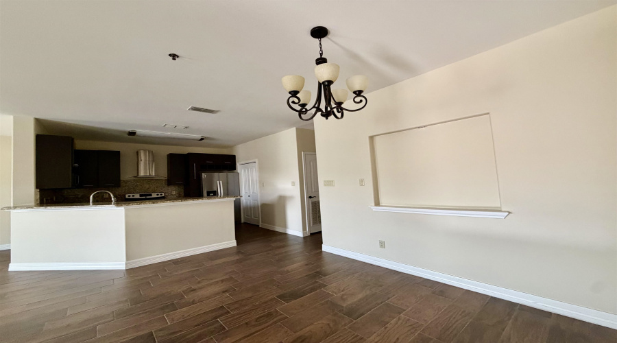 8216 Casa Verde Rd, LAREDO, Texas 78041, 2 Bedrooms Bedrooms, 5 Rooms Rooms,2 BathroomsBathrooms,Residential,For Rent,8216 Casa Verde Rd,20260775