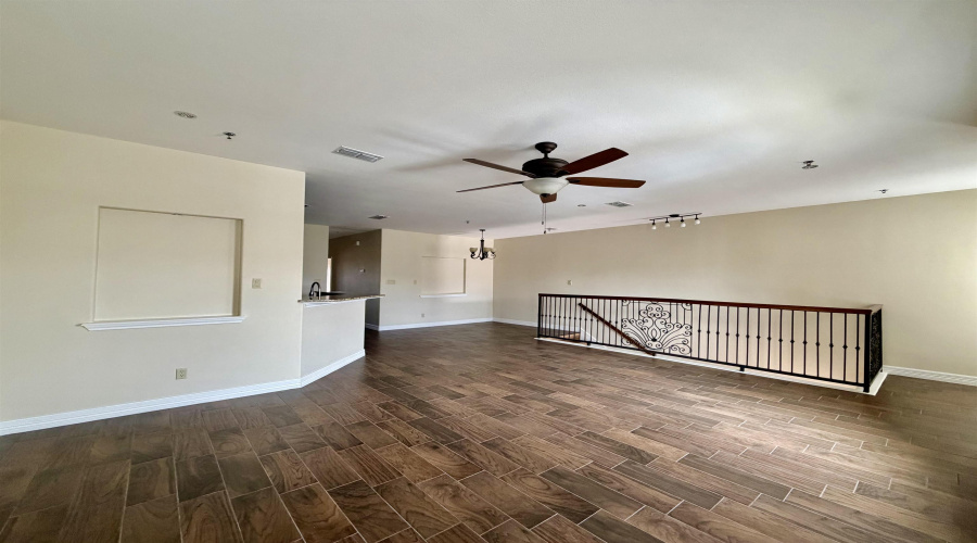 8216 Casa Verde Rd, LAREDO, Texas 78041, 2 Bedrooms Bedrooms, 5 Rooms Rooms,2 BathroomsBathrooms,Residential,For Rent,8216 Casa Verde Rd,20260775