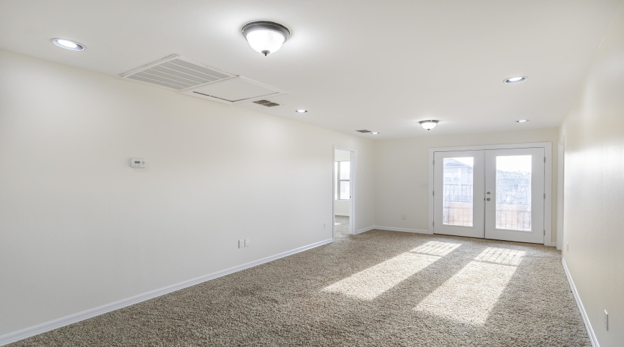 118 Desert Palm Dr., Laredo, Texas 78045, 4 Bedrooms Bedrooms, 4 Rooms Rooms,3 BathroomsBathrooms,Residential,For Sale,118 Desert Palm Dr.,20260777