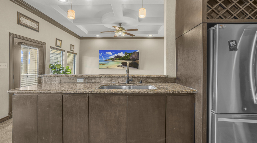 949 Lauren Lane, Laredo, Texas 78045, 3 Bedrooms Bedrooms, 5 Rooms Rooms,2 BathroomsBathrooms,Residential,For Sale,949 Lauren Lane,20260780