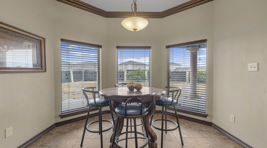 949 Lauren Lane, Laredo, Texas 78045, 3 Bedrooms Bedrooms, 5 Rooms Rooms,2 BathroomsBathrooms,Residential,For Sale,949 Lauren Lane,20260780