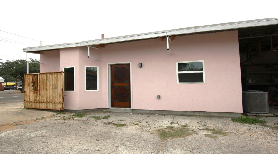 1519 Corpus Christi St, Laredo, Texas 78040, 1 Bedroom Bedrooms, 2 Rooms Rooms,1 BathroomBathrooms,Residential,For Sale,1519 Corpus Christi St,20260781