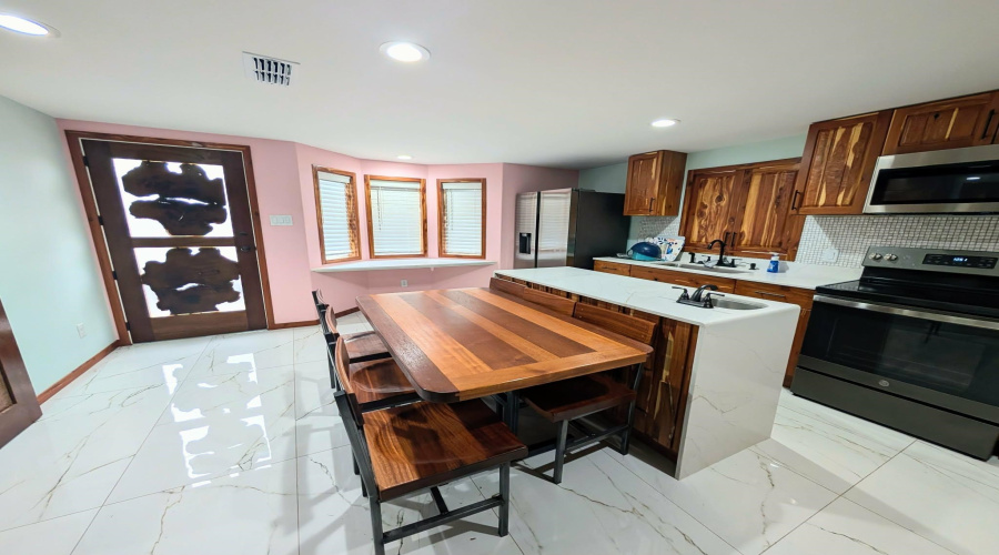 1519 Corpus Christi St, Laredo, Texas 78040, 1 Bedroom Bedrooms, 2 Rooms Rooms,1 BathroomBathrooms,Residential,For Sale,1519 Corpus Christi St,20260781