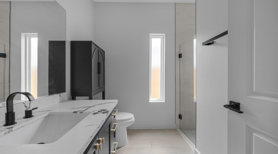 1613 Coba Dr., Laredo, Texas 78043-46, 3 Bedrooms Bedrooms, 7 Rooms Rooms,2 BathroomsBathrooms,Residential,For Rent,1613 Coba Dr.,20260782