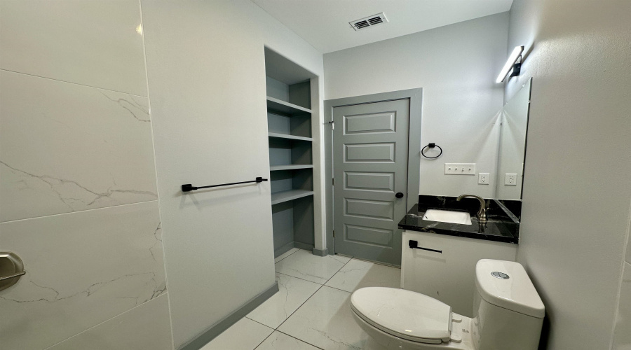 5014 Luna Grande Lp., Laredo, Texas 78046, 3 Bedrooms Bedrooms, 6 Rooms Rooms,2 BathroomsBathrooms,Residential,For Sale,5014 Luna Grande Lp.,20260785