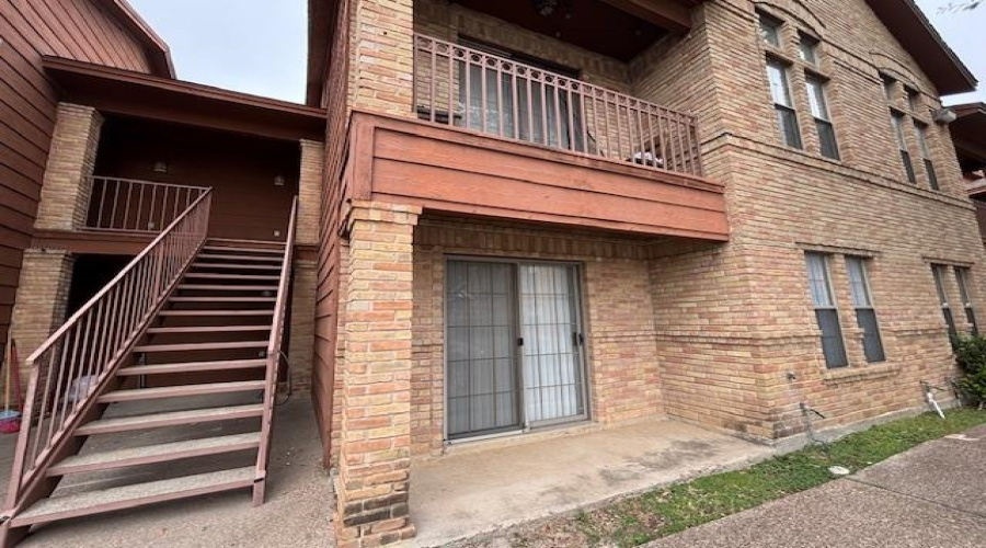 1752 Tiara Trl, Laredo, Texas 78045, 2 Bedrooms Bedrooms, 5 Rooms Rooms,2 BathroomsBathrooms,Residential,For Sale,1752 Tiara Trl,20260787