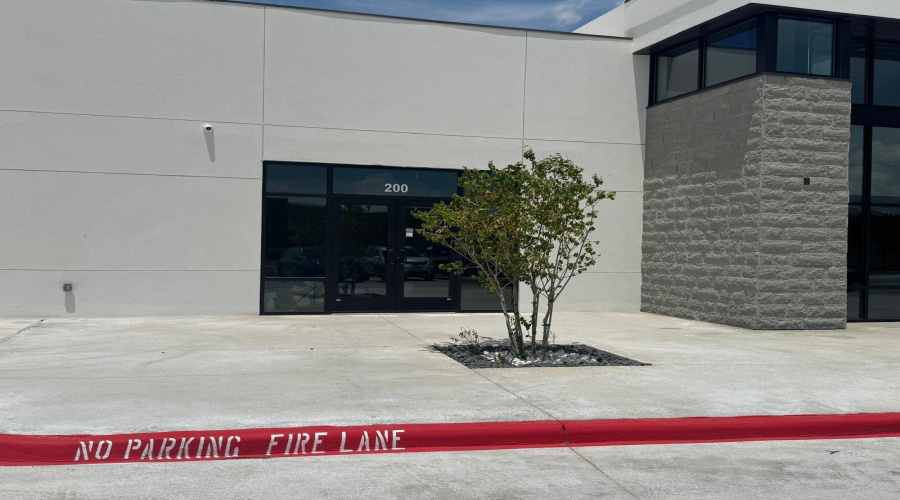 1310 Trey Dr, LAREDO, Texas 78041, 1 Room Rooms,1 BathroomBathrooms,Commercial retail/office,For Rent,1310 Trey Dr,20260793