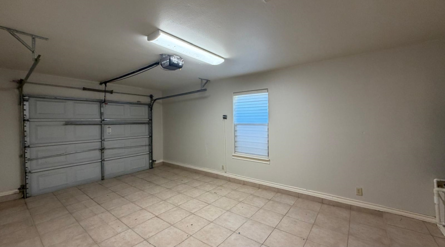 17228 Running Doe St, Laredo, Texas 78045, 3 Bedrooms Bedrooms, 6 Rooms Rooms,2 BathroomsBathrooms,Residential,For Rent,17228 Running Doe St,20260795