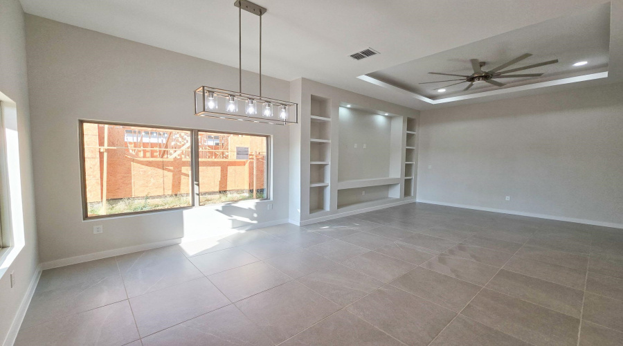 1018 Noyola Loop, Laredo, Texas 78046-2362, 4 Bedrooms Bedrooms, 5 Rooms Rooms,2 BathroomsBathrooms,Residential,For Sale,1018 Noyola Loop,20260796