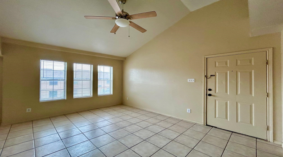 203 Martingale Ln, Laredo, Texas 78041, 2 Bedrooms Bedrooms, 4 Rooms Rooms,2 BathroomsBathrooms,Residential,For Rent,203 Martingale Ln,20260798