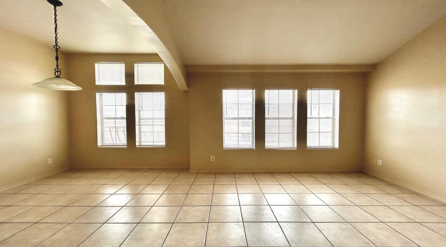 203 Martingale Ln, Laredo, Texas 78041, 2 Bedrooms Bedrooms, 4 Rooms Rooms,2 BathroomsBathrooms,Residential,For Rent,203 Martingale Ln,20260798