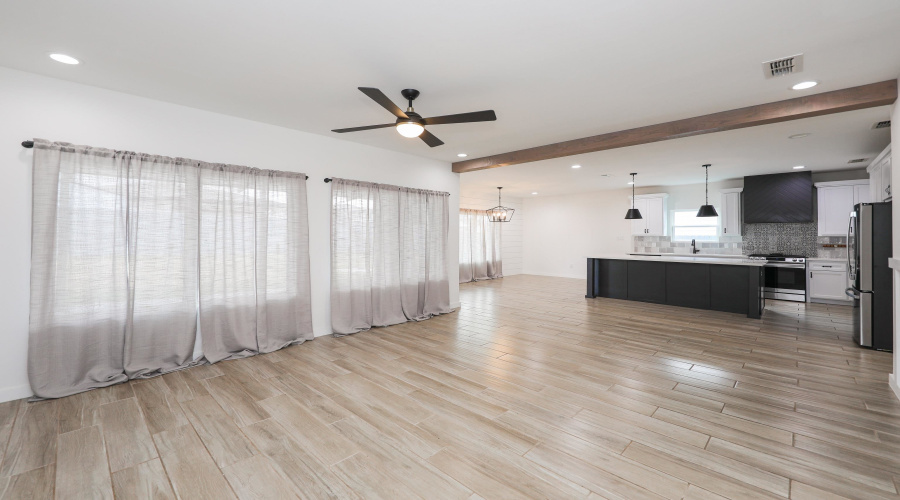 1943 Sambar Lp, LAREDO, Texas 78045, 4 Bedrooms Bedrooms, 8 Rooms Rooms,2 BathroomsBathrooms,Residential,For Sale,1943 Sambar Lp,20260800