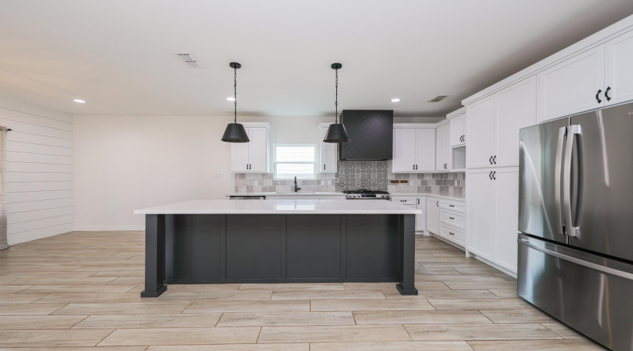 1943 Sambar Lp, LAREDO, Texas 78045, 4 Bedrooms Bedrooms, 8 Rooms Rooms,2 BathroomsBathrooms,Residential,For Sale,1943 Sambar Lp,20260800