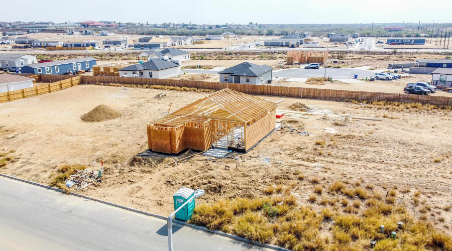 115 Lusitano Dr., Laredo, Texas 78046, 3 Bedrooms Bedrooms, 5 Rooms Rooms,2 BathroomsBathrooms,Residential,For Sale,115 Lusitano Dr.,20260803