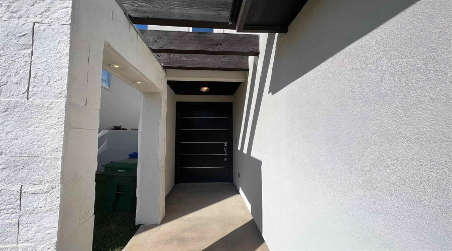 7926 Elka Lp, Laredo, Texas 78045, 3 Bedrooms Bedrooms, 6 Rooms Rooms,2 BathroomsBathrooms,Residential,For Rent,7926 Elka Lp,20260804