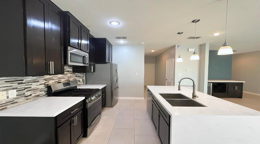 7926 Elka Lp, Laredo, Texas 78045, 3 Bedrooms Bedrooms, 6 Rooms Rooms,2 BathroomsBathrooms,Residential,For Rent,7926 Elka Lp,20260804