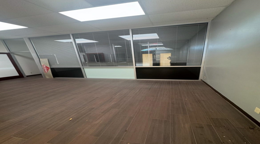 6414 McPherson Rd, Laredo, Texas 78041, 1 Room Rooms,1 BathroomBathrooms,Commercial retail/office,For Rent,6414 McPherson Rd,20260806