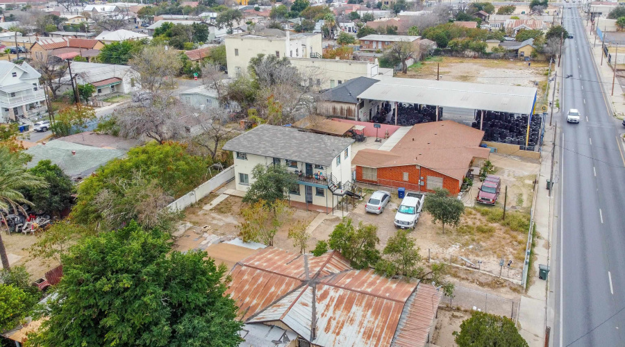 311 Matamoros St, Laredo, Texas 78040, ,2 BathroomsBathrooms,Commercial retail/office,For Sale,311 Matamoros St,20260807