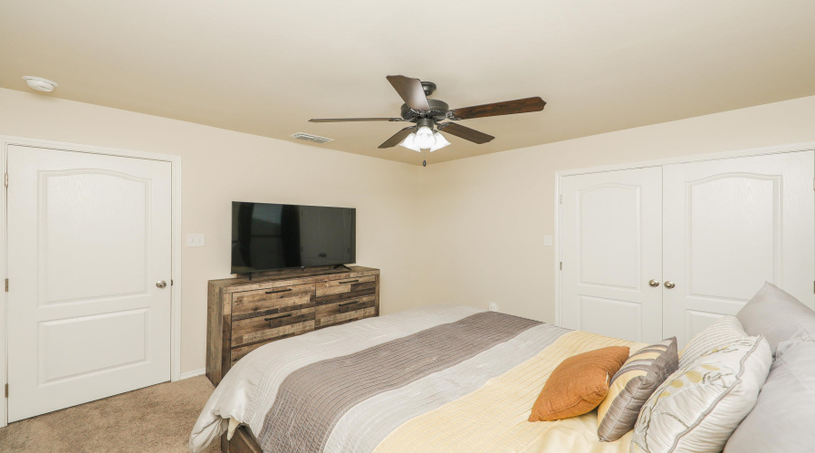 11121 Palmillas Loop, Laredo, Texas 78045, 3 Bedrooms Bedrooms, 7 Rooms Rooms,2 BathroomsBathrooms,Residential,For Sale,11121 Palmillas Loop,20260808