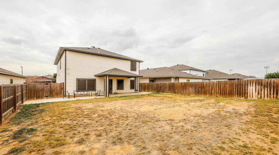 11121 Palmillas Loop, Laredo, Texas 78045, 3 Bedrooms Bedrooms, 7 Rooms Rooms,2 BathroomsBathrooms,Residential,For Sale,11121 Palmillas Loop,20260808