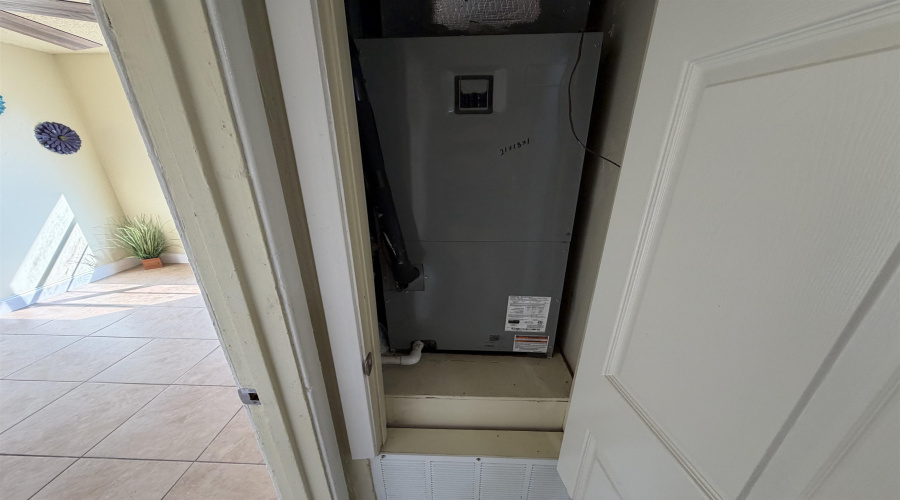 2801 Ash St, LAREDO, Texas 78043, ,Multi-family,For Sale,2801 Ash St,20260810