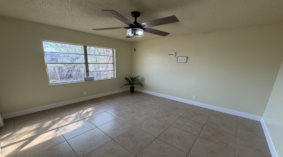 2801 Ash St, LAREDO, Texas 78043, ,Multi-family,For Sale,2801 Ash St,20260810