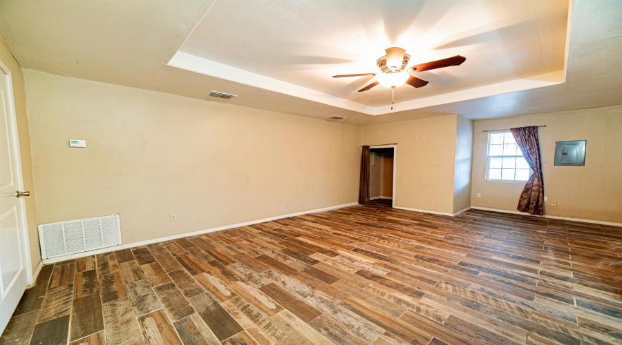 2302 E Locust St, Laredo, Texas 78041, 4 Bedrooms Bedrooms, 4 Rooms Rooms,3 BathroomsBathrooms,Residential,For Sale,2302 E Locust St,20260811