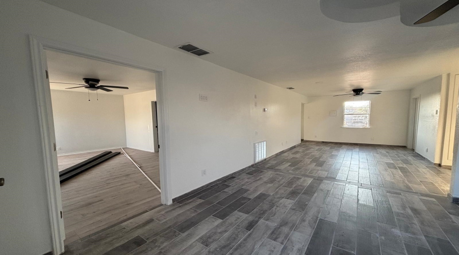 116 Coronado Ave, Laredo, Texas 78043, 3 Bedrooms Bedrooms, 5 Rooms Rooms,2 BathroomsBathrooms,Residential,For Rent,116 Coronado Ave,20260812