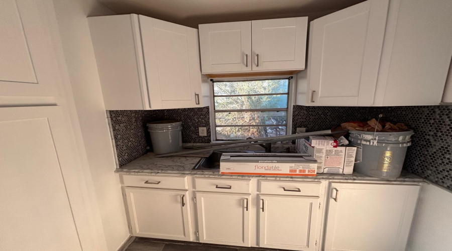 116 Coronado Ave, Laredo, Texas 78043, 3 Bedrooms Bedrooms, 5 Rooms Rooms,2 BathroomsBathrooms,Residential,For Rent,116 Coronado Ave,20260812