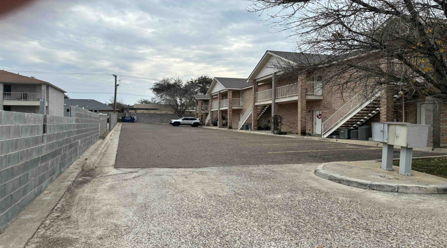 511 Shiloh Dr, LAREDO, Texas 78045, 1 Bedroom Bedrooms, 4 Rooms Rooms,1 BathroomBathrooms,Residential,For Rent,511 Shiloh Dr,20260813