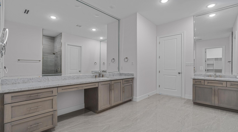 3717 Josefina Dr, LAREDO, Texas 78041, 4 Bedrooms Bedrooms, 8 Rooms Rooms,4 BathroomsBathrooms,Residential,For Sale,3717 Josefina Dr,20260814