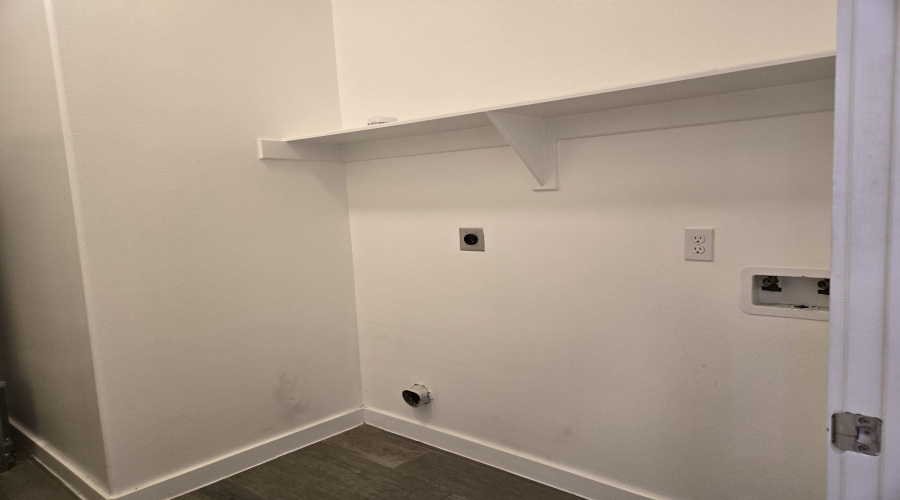 1614 Tulum Dr., Laredo, Texas 78046, 4 Bedrooms Bedrooms, 6 Rooms Rooms,2 BathroomsBathrooms,Residential,For Rent,1614 Tulum Dr.,20260816