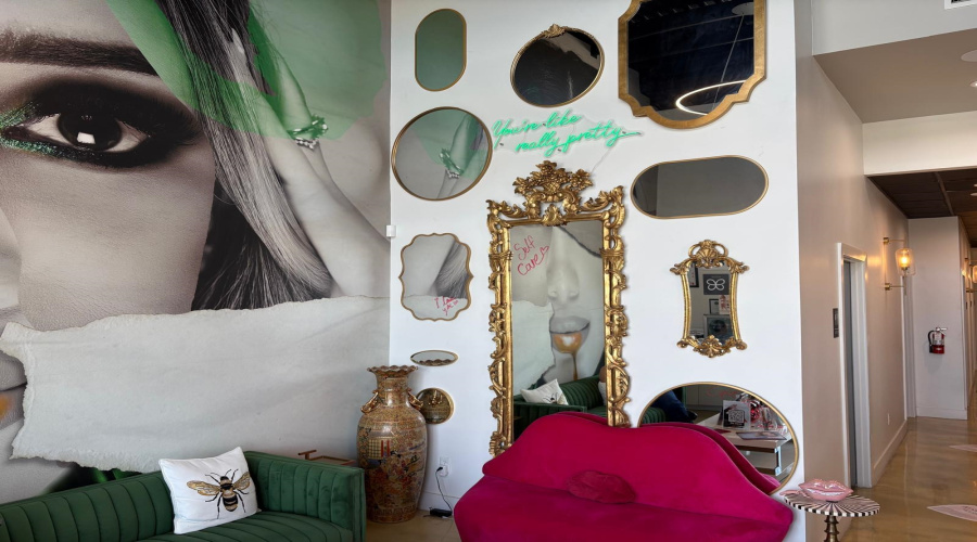 1119 Fenwick Dr, LAREDO, Texas 78041-3576, 6 Rooms Rooms,2 BathroomsBathrooms,Commercial retail/office,For Sale,1119 Fenwick Dr,20260821