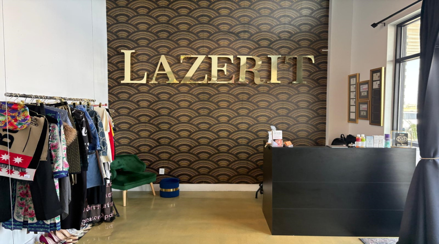 1119 Fenwick Dr, LAREDO, Texas 78041-3576, 6 Rooms Rooms,2 BathroomsBathrooms,Commercial retail/office,For Sale,1119 Fenwick Dr,20260821