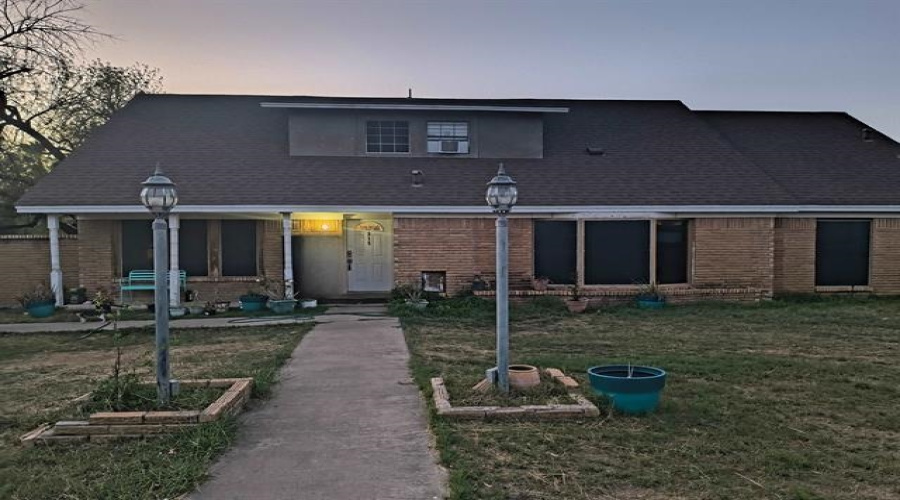 315 Belaire Dr, Laredo, Texas 78041-2728, 5 Bedrooms Bedrooms, 11 Rooms Rooms,4 BathroomsBathrooms,Residential,For Sale,315 Belaire Dr,20260819