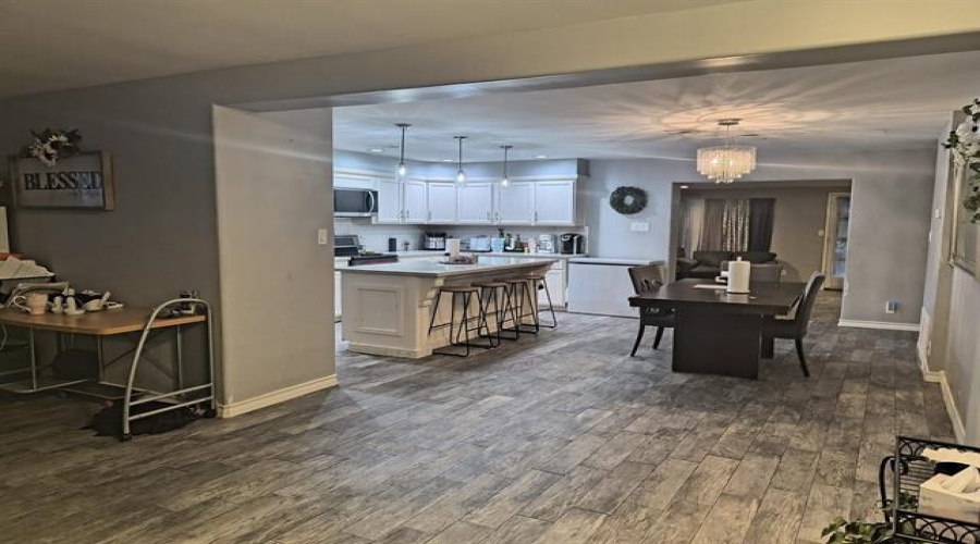 315 Belaire Dr, Laredo, Texas 78041-2728, 5 Bedrooms Bedrooms, 11 Rooms Rooms,4 BathroomsBathrooms,Residential,For Sale,315 Belaire Dr,20260819