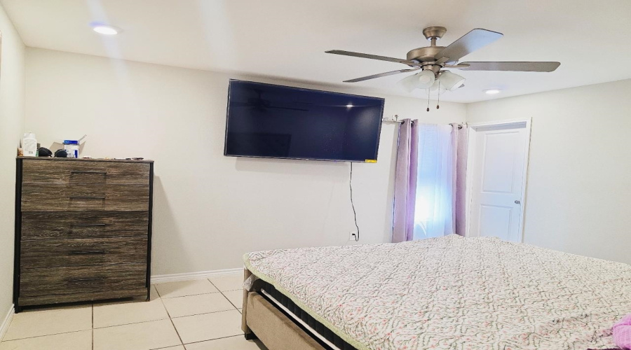 2214 Durazno Ct., LAREDO, Texas 78046, 4 Bedrooms Bedrooms, 6 Rooms Rooms,2 BathroomsBathrooms,Residential,For Sale,2214 Durazno Ct.,20260820