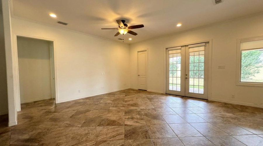 508 Washingtonia Dr, Laredo, Texas 78045, 3 Bedrooms Bedrooms, 3 Rooms Rooms,2 BathroomsBathrooms,Residential,For Rent,508 Washingtonia Dr,20260824