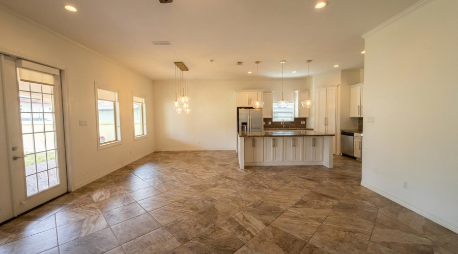 508 Washingtonia Dr, Laredo, Texas 78045, 3 Bedrooms Bedrooms, 3 Rooms Rooms,2 BathroomsBathrooms,Residential,For Rent,508 Washingtonia Dr,20260824