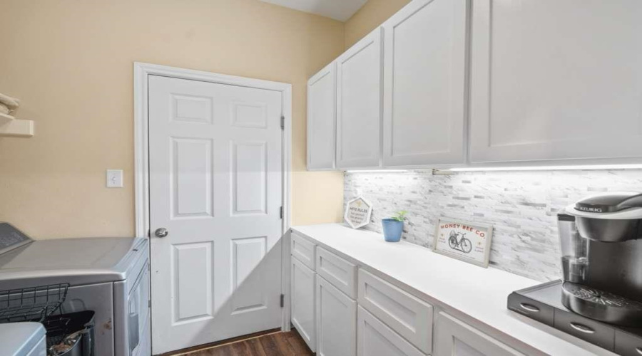 5828 Moses Lp., laredo, Texas 78046, 3 Bedrooms Bedrooms, 4 Rooms Rooms,2 BathroomsBathrooms,Residential,For Sale,5828 Moses Lp.,20260825