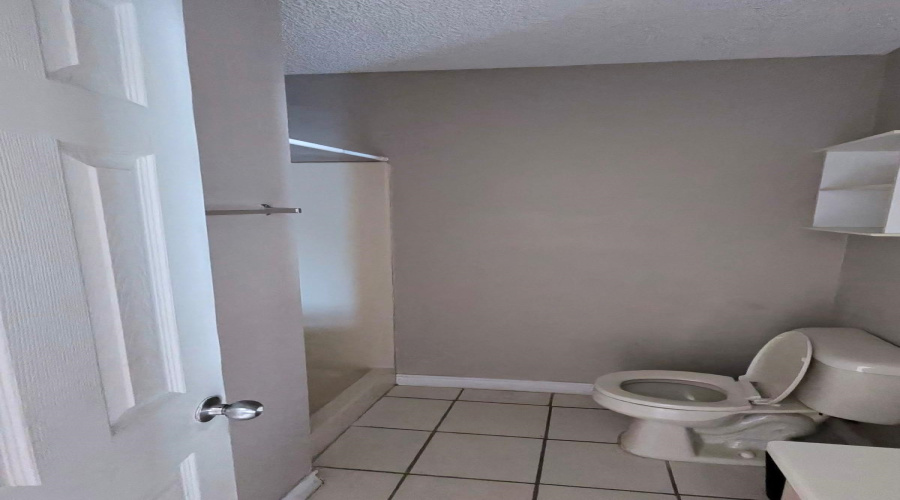 201 Martingale Ln, Laredo, Texas 78041, 2 Bedrooms Bedrooms, 4 Rooms Rooms,2 BathroomsBathrooms,Residential,For Rent,201 Martingale Ln,20260826